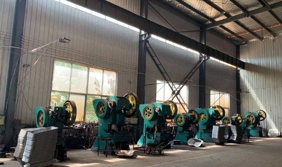 Máquina ferramenta do jardim da certificação do CE 0.6mm carrinho de mão de roda de aço de 5 Cuft