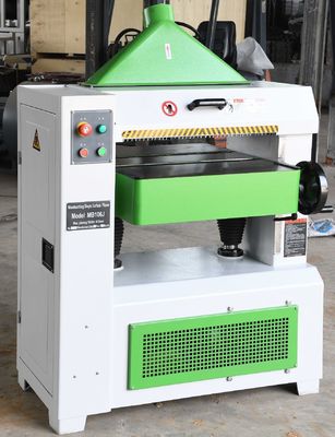 a máquina uma da plaina da madeira 380V tomou partido plaina do funcionamento da madeira da certificação do ISO