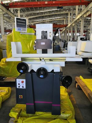 Moedor universal Machine de Reliable Structure Universal do moedor do Cnc MD618