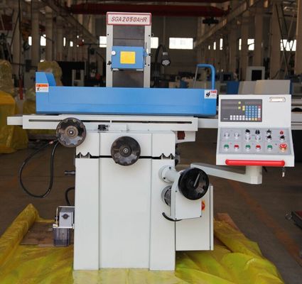 Moedor universal Machine de Reliable Structure Universal do moedor do Cnc MD618