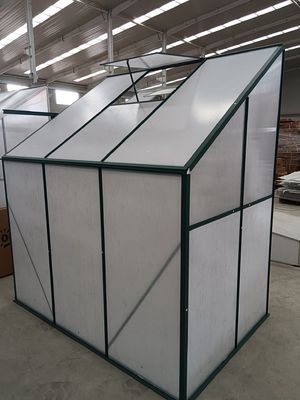 a casa verde fixada na parede de 4ft montou facilmente a estufa da casa do passatempo