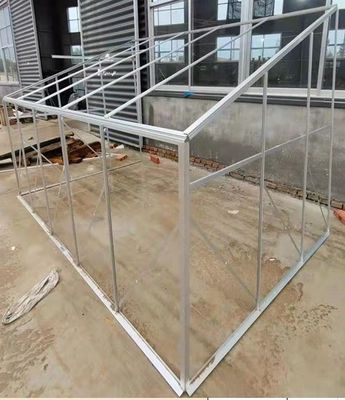 a casa verde fixada na parede de 4ft montou facilmente a estufa da casa do passatempo
