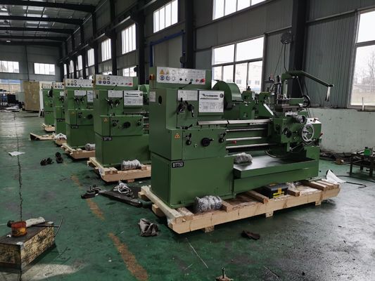 Máquina horizontal da linha de tubulação do metal da aspereza de superfície do torno do Cnc QL1320