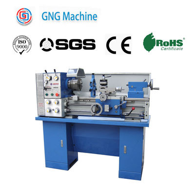 Torno horizontal do metal do CNC