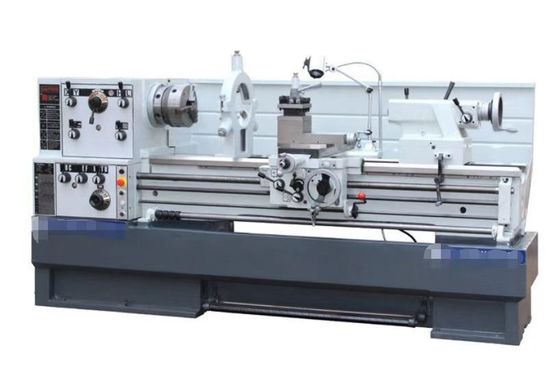 Vista a superfície cilíndrica de oposição da máquina 1500mm do torno do metal