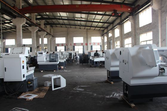 Afile o Cnc de superfície do metal que gerencie o torno programável do metal de 340mm